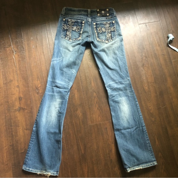 Rare cross miss me 🩷 - Picture 4 of 6